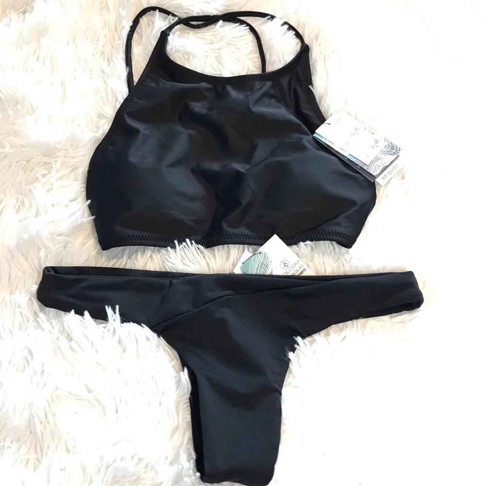 Volcom Black Bikini Set - Picture 2 of 12